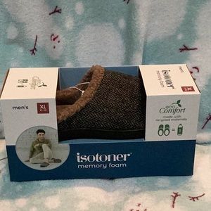 Isotoner Memory Foam Men’s Faux Fur Slippers